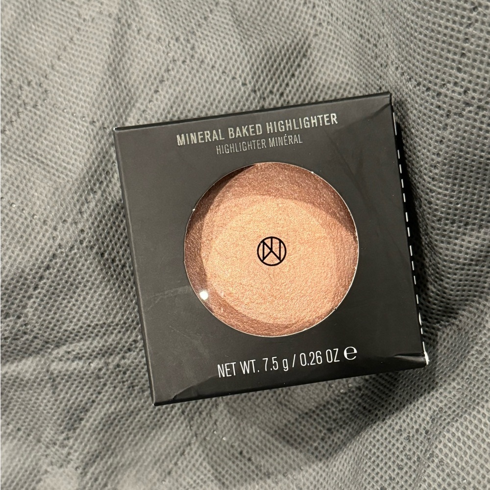 Il Makiage Mineral Highlighter